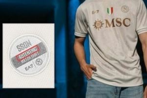 那不勒斯回应球衣错版：不改了，让它证明努力工作的人也可能犯错