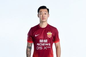 徐新谈东亚杯传球：其实在联赛当中，本土球员有时候也可以多尝试