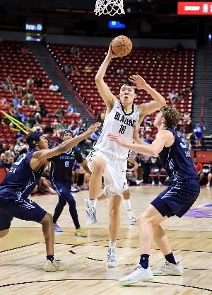 詹宁斯：看了比赛就知道富保罗为何要签杨瀚森 就是对比赛的感觉