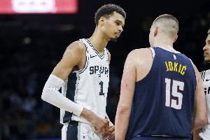 🧐名主持人玩文班排名2选1：负约基奇&AD 胜恩比德&申京&唐斯