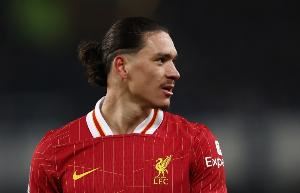 记者：利物浦预计还将签1名后卫甚至再加1名前锋，努涅斯可能离队