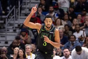 CJ：当看到很久没联系的杜马斯打我电话时 我就感觉要被交易了