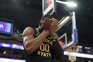 湾区记者：库明加现在只是交易筹码 要随时打包好行李