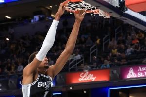 名记：文班亚马就像外星人 NBA近20年从未有过这种球员