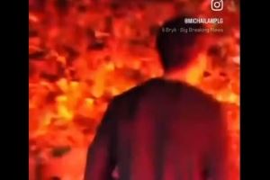 作何感想?斯波的房子付之一炬 他被拍到站在自家门外